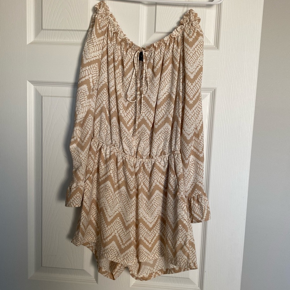 Off the shoulder tan/white Vici Romper
